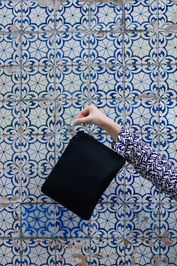 blue-white-pattern-dress_6
